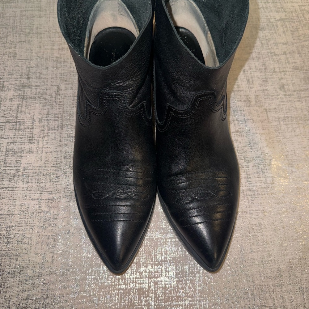 Treasure & Bond Black Pointed-Toe Western Ankle Boots - Picture 7 of 16